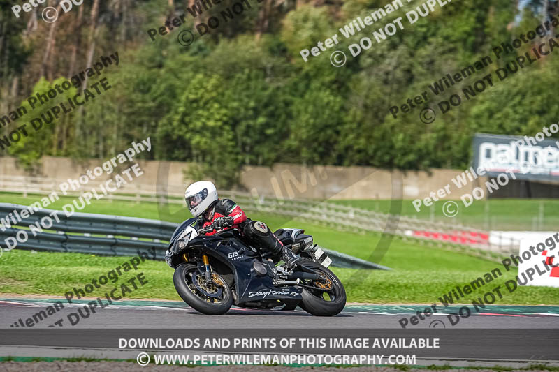 donington no limits trackday;donington park photographs;donington trackday photographs;no limits trackdays;peter wileman photography;trackday digital images;trackday photos